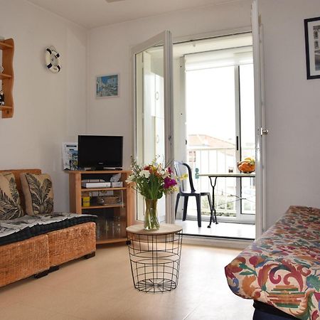 Appartement 1 Chambre, Avec Loggia Et Vue Sur Le Port Olona La Chaume Luaran gambar
